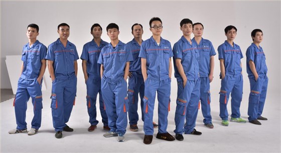 左右手衣柜安裝師傅團(tuán)隊