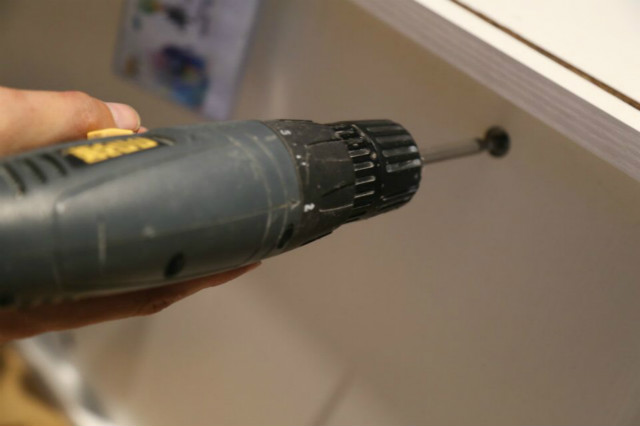 左右手家具安裝打孔 左右手家具安裝打孔