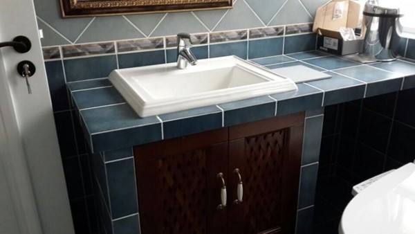 夾磚櫥柜拉籃安裝方法，好的攻略讓你的家居生活不一樣