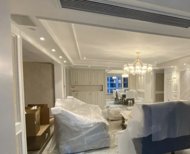 輕奢風(fēng)格時代：新家裝修輕奢風(fēng)格，家具進(jìn)場晾著通風(fēng)中