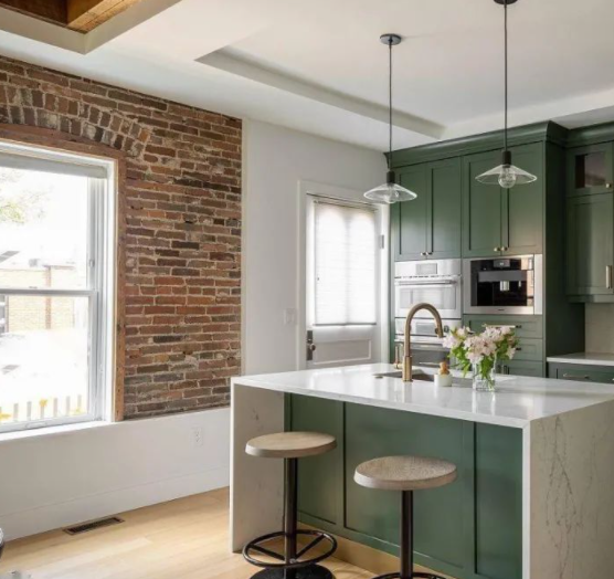 全鋁家居整體櫥柜：還在為櫥柜定制煩惱嗎，看看全鋁櫥柜定制有哪些優(yōu)點？