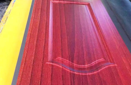 實木門十大品牌：實木門板uv平板打印機制作木門流程及優(yōu)勢