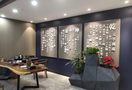 實木定制門板：極簡輕奢無漆實木護(hù)墻板，喚醒生活品質(zhì)