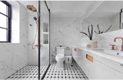 小衛(wèi)生間裝修圖：衛(wèi)生間淋浴房難選？擔心玻璃自爆？選購攻略來了