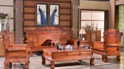 香樟木家具：香樟木沙發(fā)的優(yōu)點有哪些？