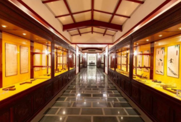 紅木家具高檔定制：紅木家具為何名貴？古老工藝與科學(xué)流程功不可沒