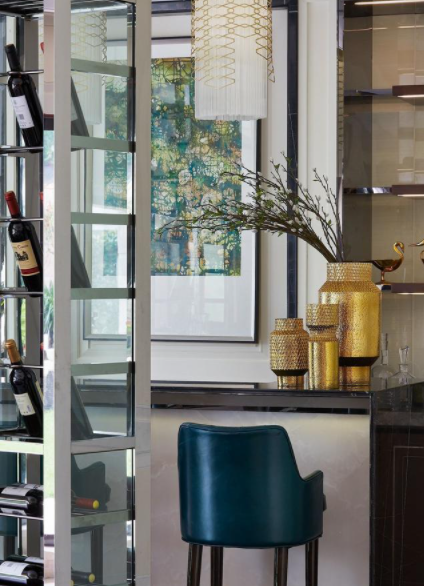 新古典風(fēng)格家具：何為法式風(fēng)格？現(xiàn)代法式與簡歐有何不同？法式風(fēng)格的特性有哪些？