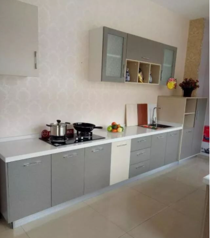 【定制櫥柜設計圖】如何挑選櫥柜門板？根據(jù)廚房的裝修風格選擇嗎？