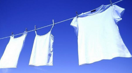 臥室簡(jiǎn)易衣柜，衣柜衣物防蛀保養(yǎng)方法