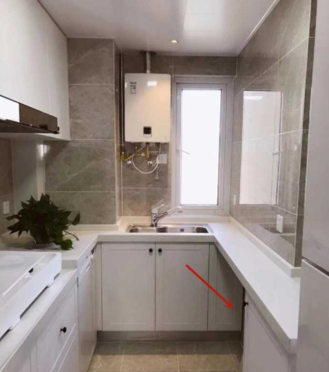 廚房櫥柜裝修效果圖，裝修買櫥柜都有哪些坑？