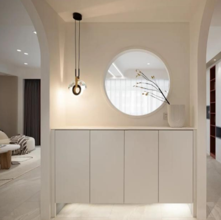 玄關隔斷設計效果圖：極簡硬裝也高檔，玄關設計全場最亮