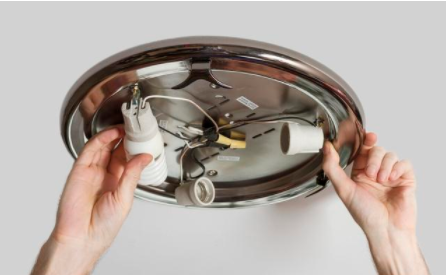 【歐普吸頂燈安裝】吸頂燈怎么安裝？學(xué)會了5個安裝步驟，自己也可以安裝