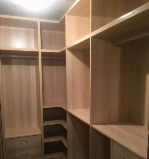 整體衣柜品牌加盟：裝修做衣柜五金件怎么選擇？