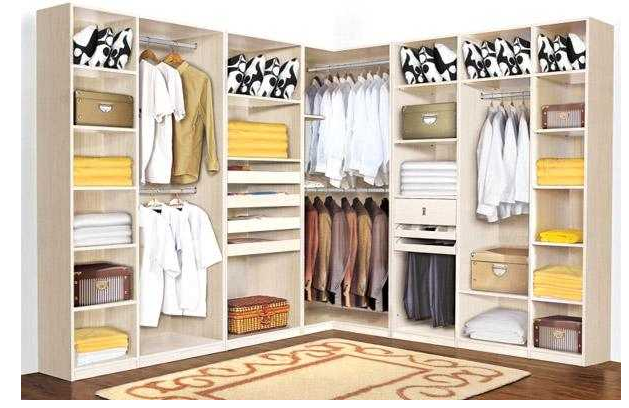 【定做衣柜設(shè)計(jì)】為什么轉(zhuǎn)角衣柜能夠最大化使用空間？