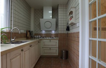 【中央整體廚房設(shè)計】廚房裝修設(shè)計這些細(xì)節(jié)要注意 入住好用不止10倍呢