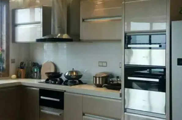 安裝必知嵌入式烤箱如何進(jìn)行安裝？嵌入式烤箱配備要求