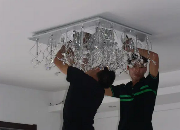 家具安裝：燈具安裝有哪些要求？燈具品牌介紹